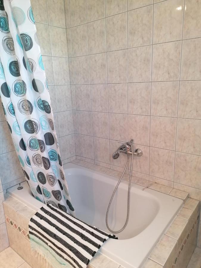 Apartment σοφίτα, ευφροσυνη